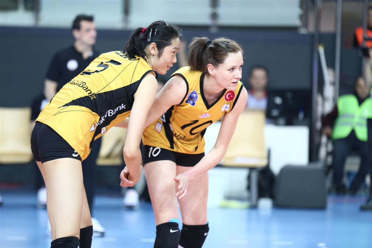 钦州瑞吉塔兹摩佐取得胜利,擒下对手 钦州瑞吉塔兹摩佐取得胜利,擒下对手