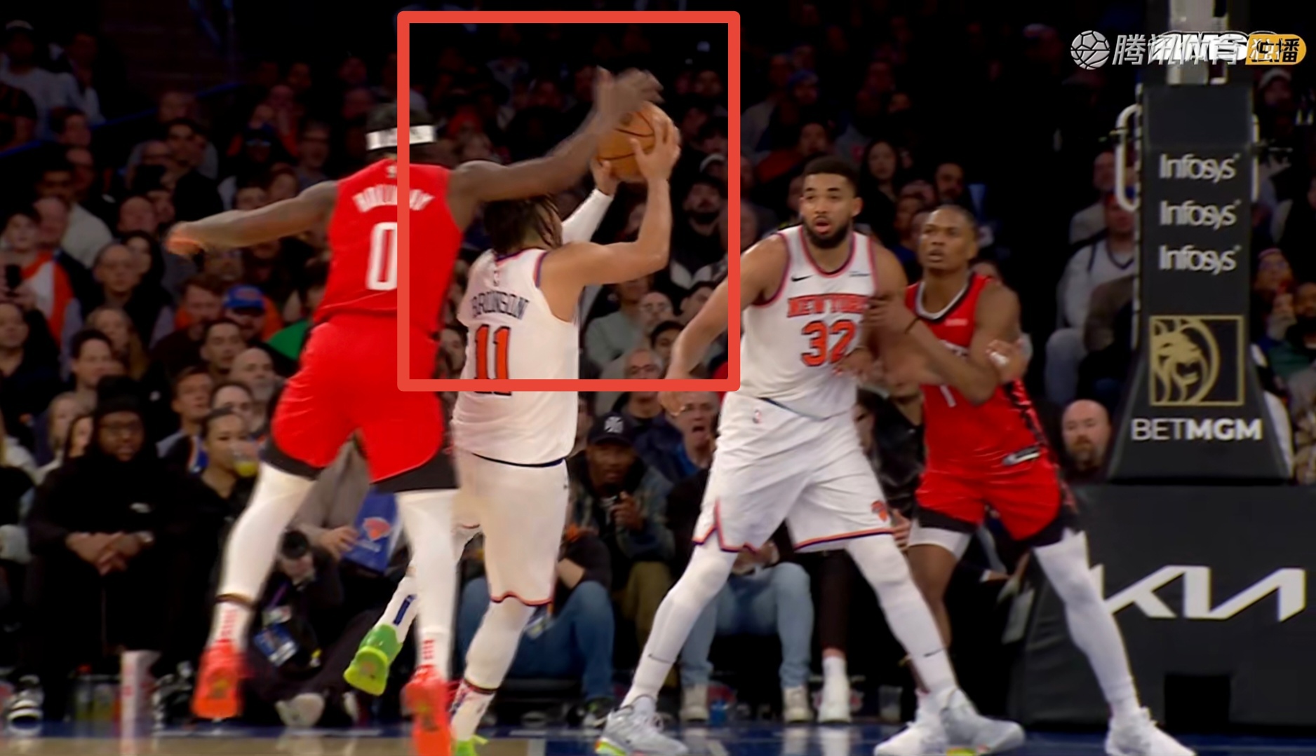 独行侠队主场输给热火队，唐斯被限制13分