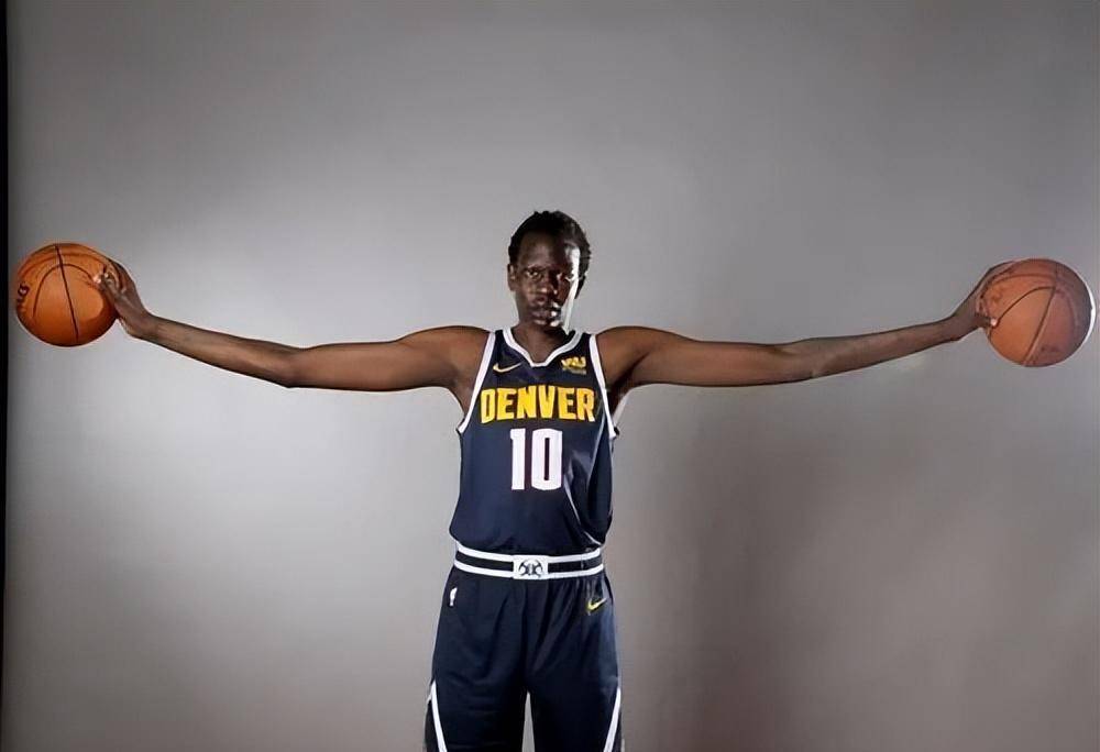 非洲新秀高分晋级进入决赛阶段 非洲新秀高分晋级进入决赛阶段