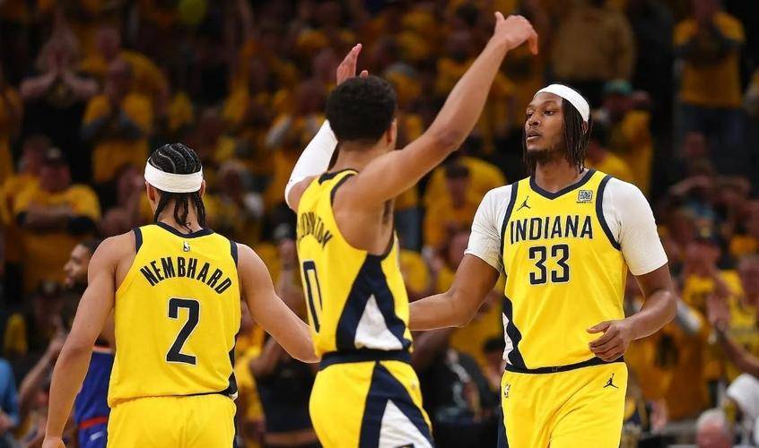 猛龙完胜步行者,阿德巴约三分雨点燃全场 猛龙完胜步行者,阿德巴约三分雨点燃全场