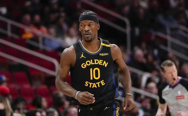 包含黄蜂逆转勇士，半场领先分的词条