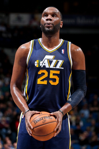 小牛年轻内线崛起,第一中锋稳定发挥 小牛年轻内线崛起,第一中锋稳定发挥