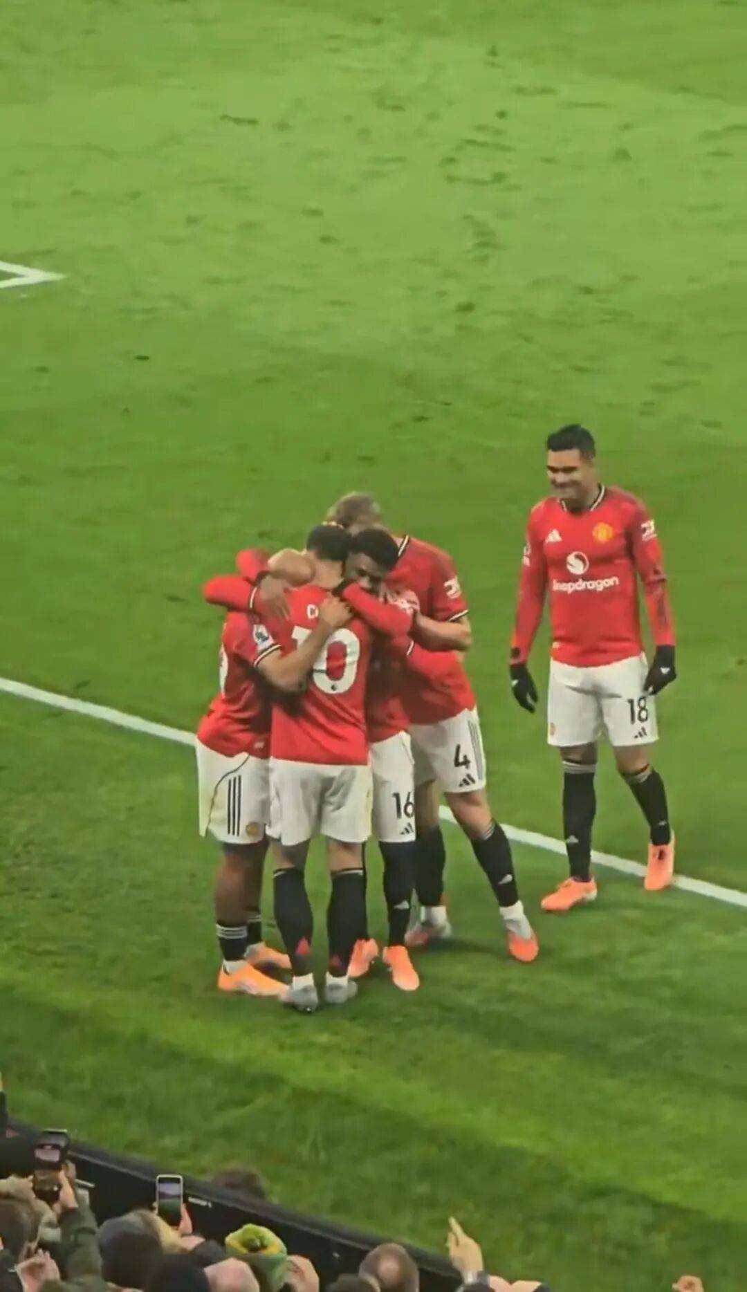 乐鱼体育登陆入口-包含哥伦比亚逆转里昂，卡塞米罗统治全场的词条